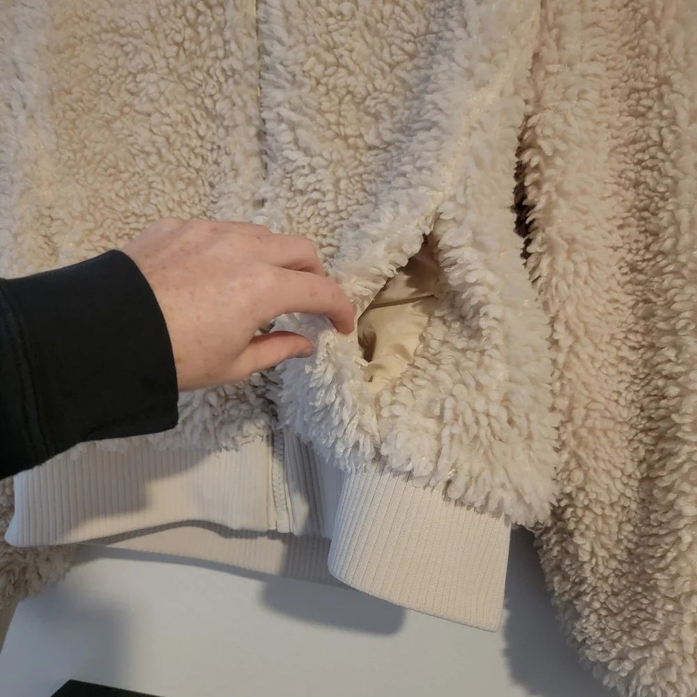Cozy Cream Sherpa Jacket - Picture 3 of 3